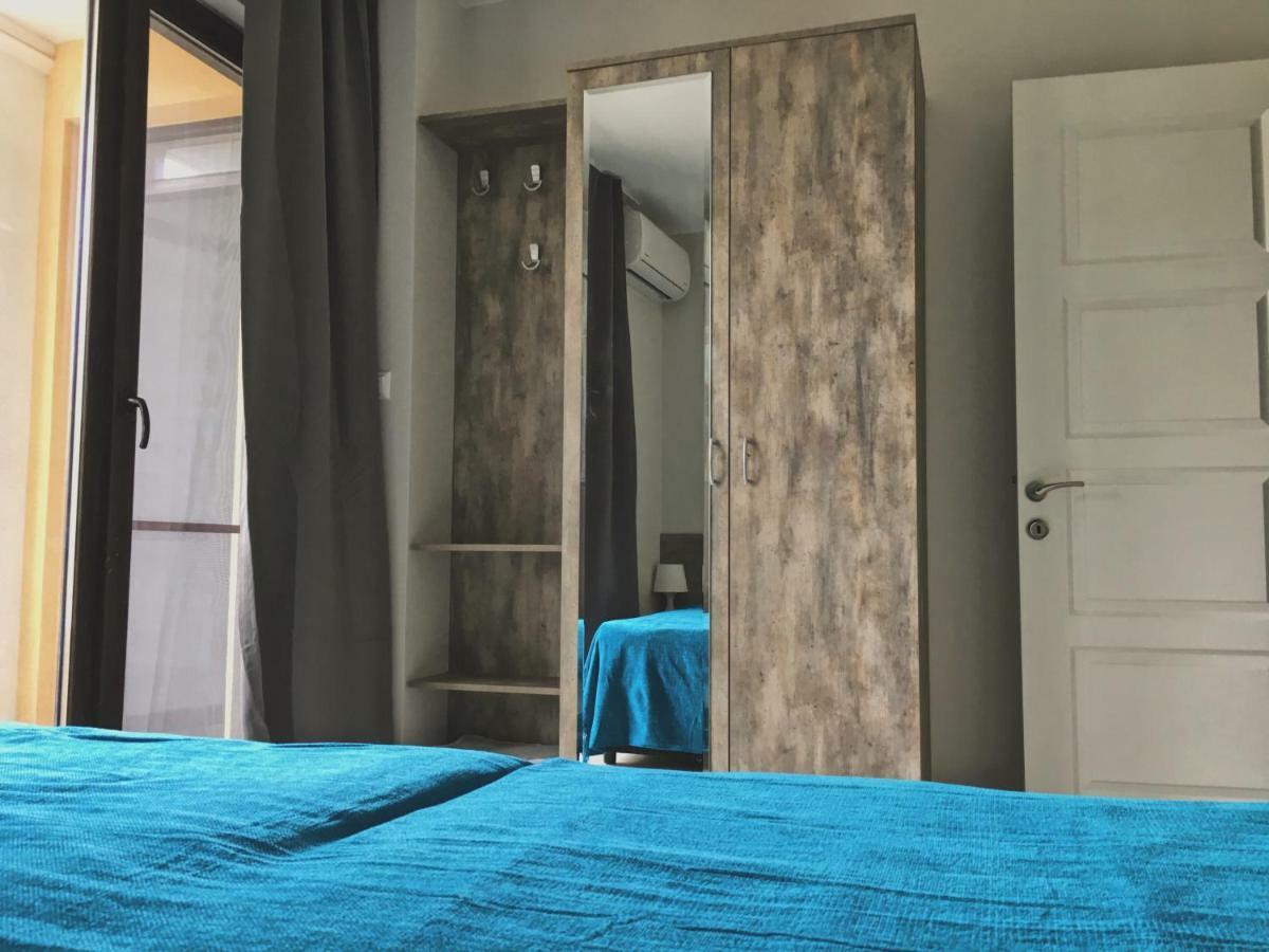 Azzurro Apartment - Ideal For Your Seaside Escape In Бургас Екстериор снимка